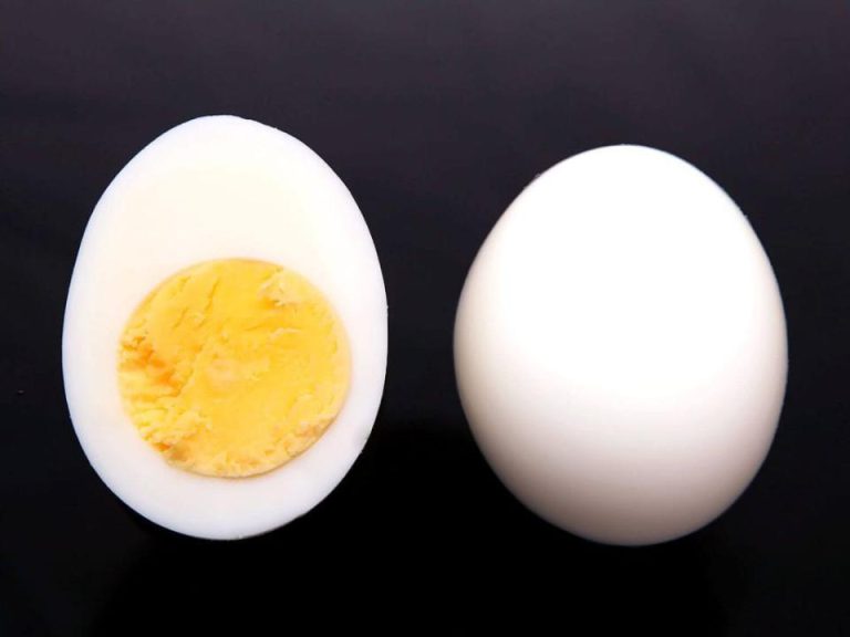 تخم مرغ قبل از مصرف باید به صورت کامل پخته شود